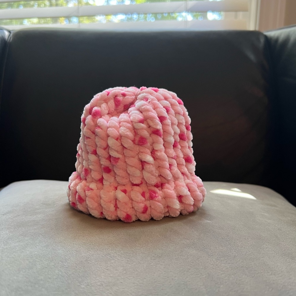 HANDMADE PREEMIE/NEWBORN knit beanie *PINK*